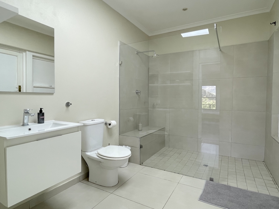 To Let 3 Bedroom Property for Rent in Constantia Nek Estate Western Cape